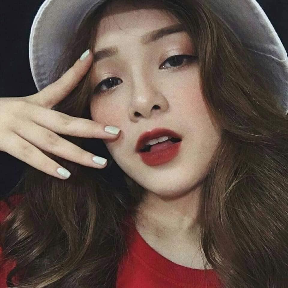 Son A12 màu đỏ đất giá rẻ , son môi giá rẻ 1k son lì học sinh background a12 lì lâu trôi lên màu đẹp | BigBuy360 - bigbuy360.vn