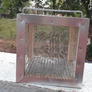 Hộp đựng dế