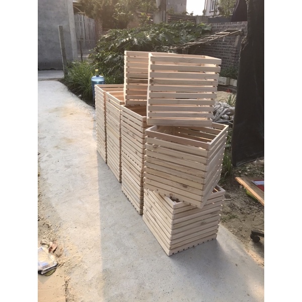 Giá Sỉ Thùng gỗ pallet vuông/ HUY_Decor