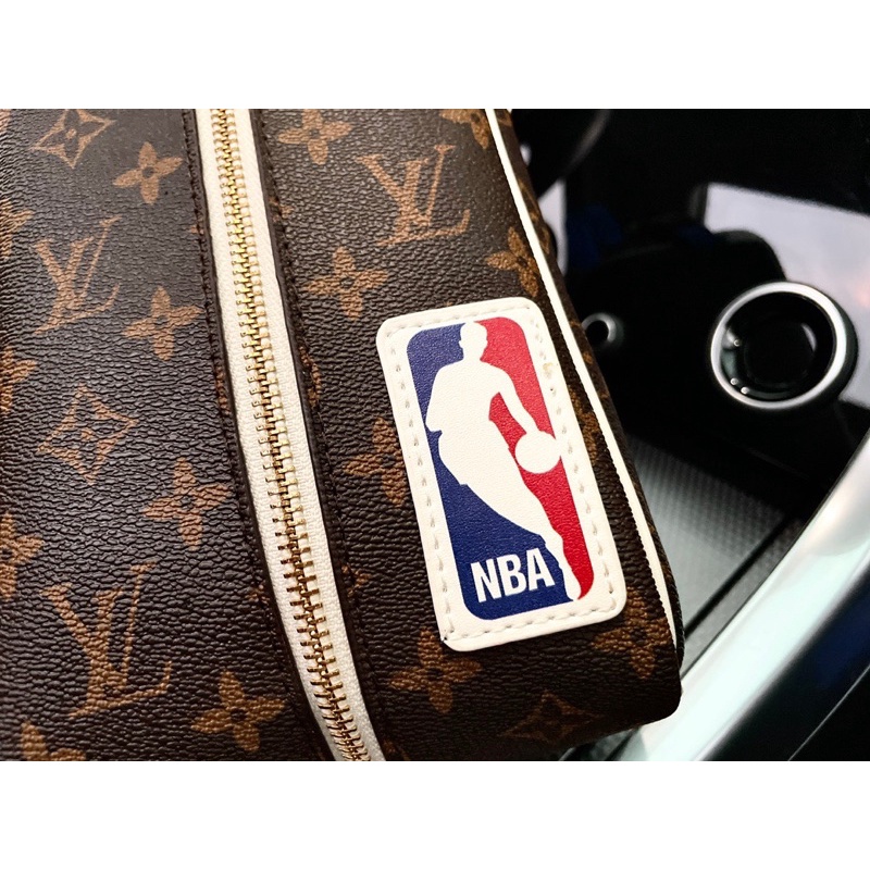 Túi LV NBA DOPP KIT thời trang cao cấp 2022 full box có sẵn