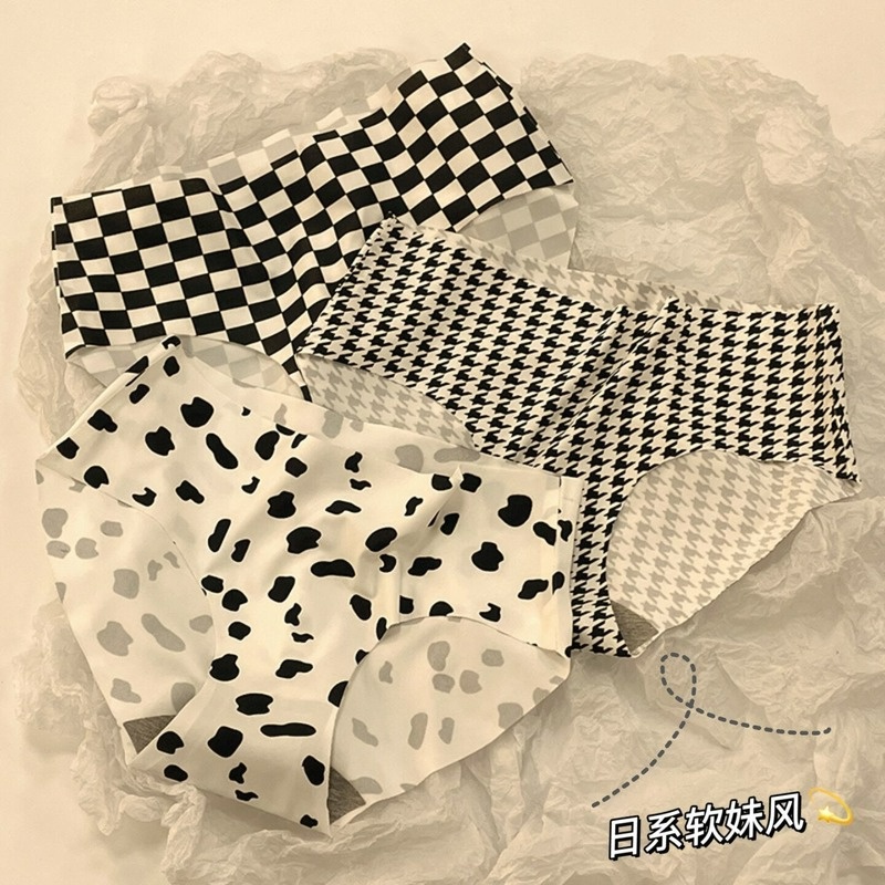 Quần Lót Lụa Mát Không Đường May Lưng Vừa Dễ Thương Phong Cách Nhật Bản Dành Cho Nữ