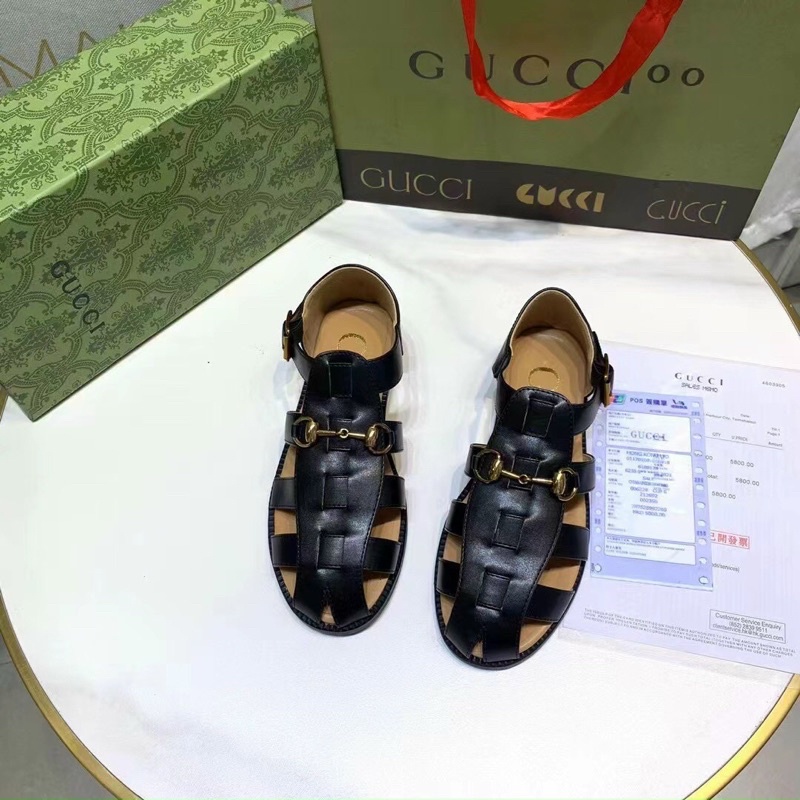 Sandal rọ gucci khuy ngang mới nhất 2022