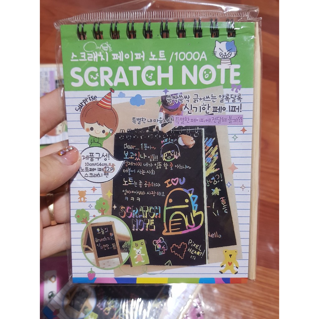 Sổ Vẽ Ma Thuật Kèm Bút Tre - SCRATCH NOTE