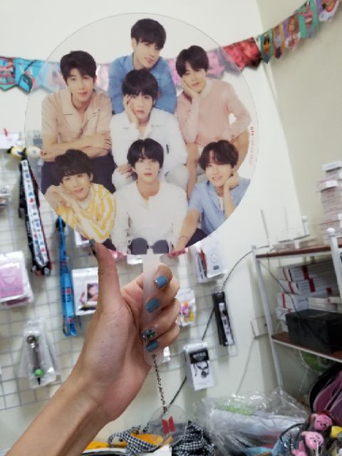 Quạt trong GOT7, WANNAONE