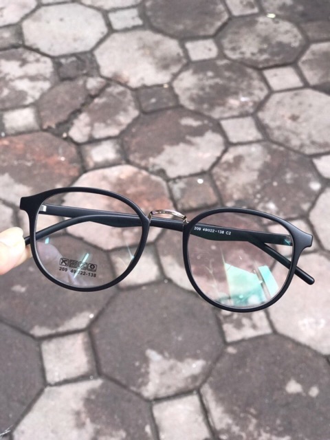 Gọng kính cận dáng bầu siêu dẻo chịu lực tốt - 209 | BigBuy360 - bigbuy360.vn