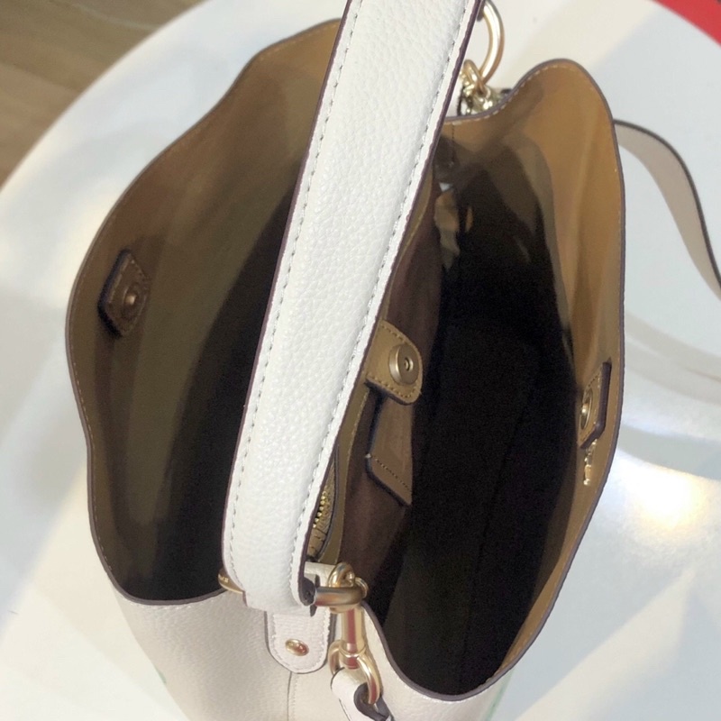 TÚI COACH TOWN BUCKET C8609