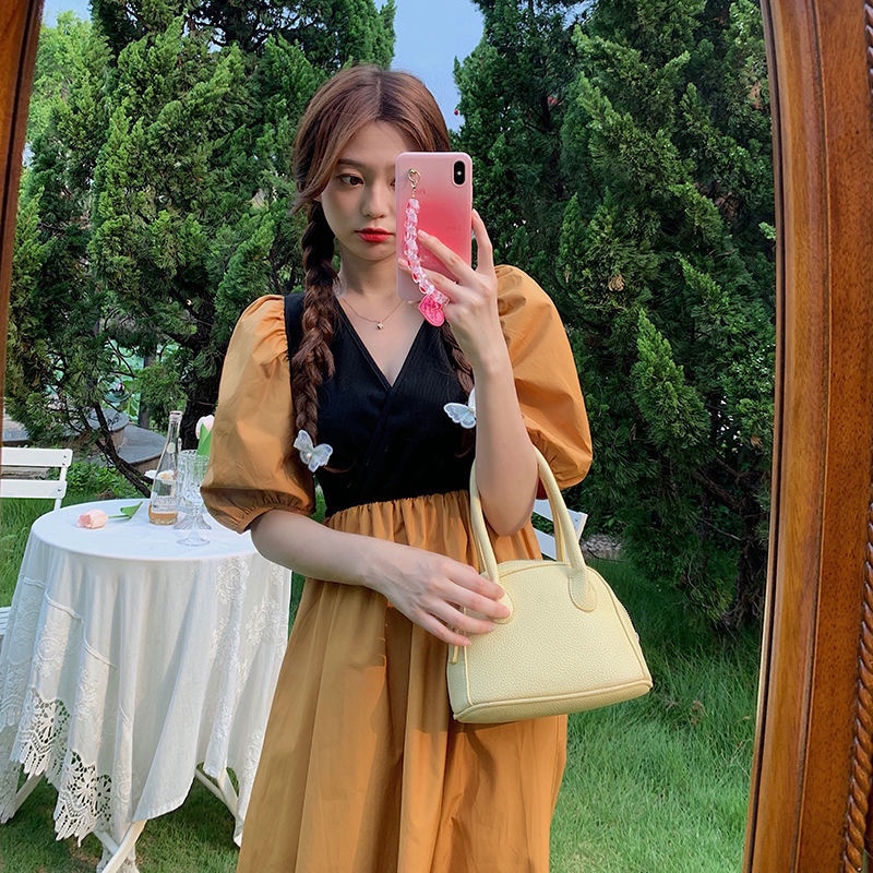 Đầm Tay Phồng Cổ Chữ V Màu Sắc Ngọt Ngào Thời Trang Mùa Hè 2022