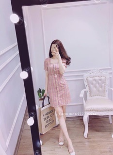Váy kẻ ô vuông