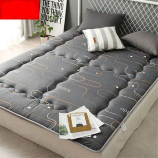 Topper đệm bông gấp gọn.