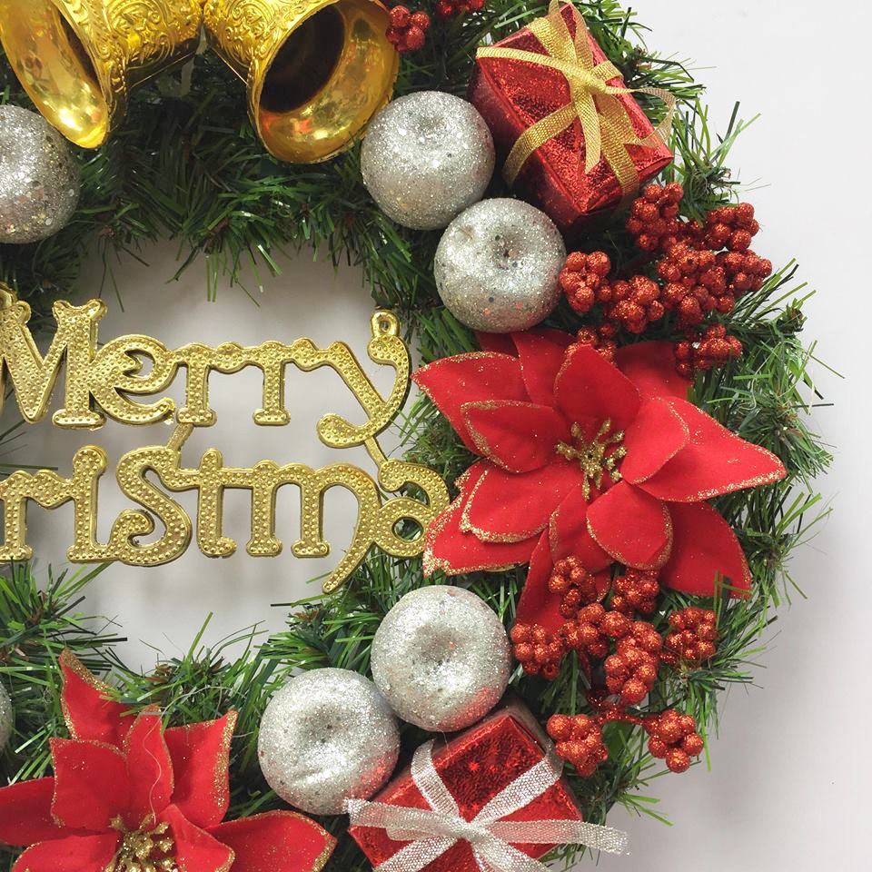 Vòng nguyệt quế trang trí Noel D= 40cm (giao mẫu ngẫu nhiên)