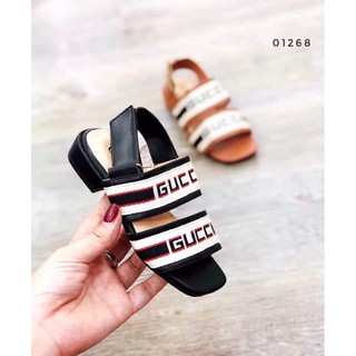 Sandal Gucci cho bé