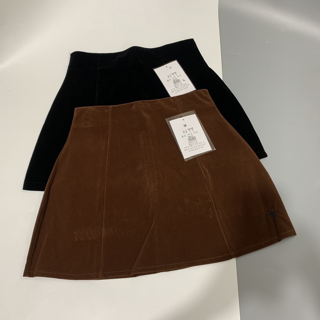 Chân váy nữ ngắn dáng chữ A chất liệu Nhung dày dặn thêu ong xinh xắn sang trọng - Mã CV509-PANOSI