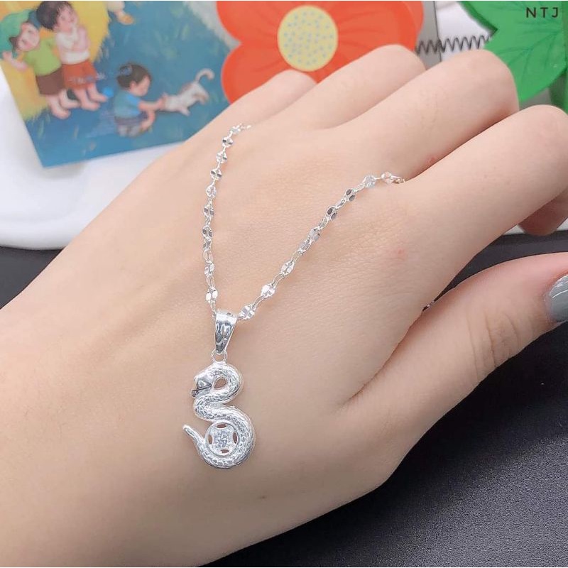 Mặt con giáp bạc ta trẻ em