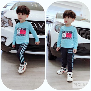 Bộ bé trai sành điệu