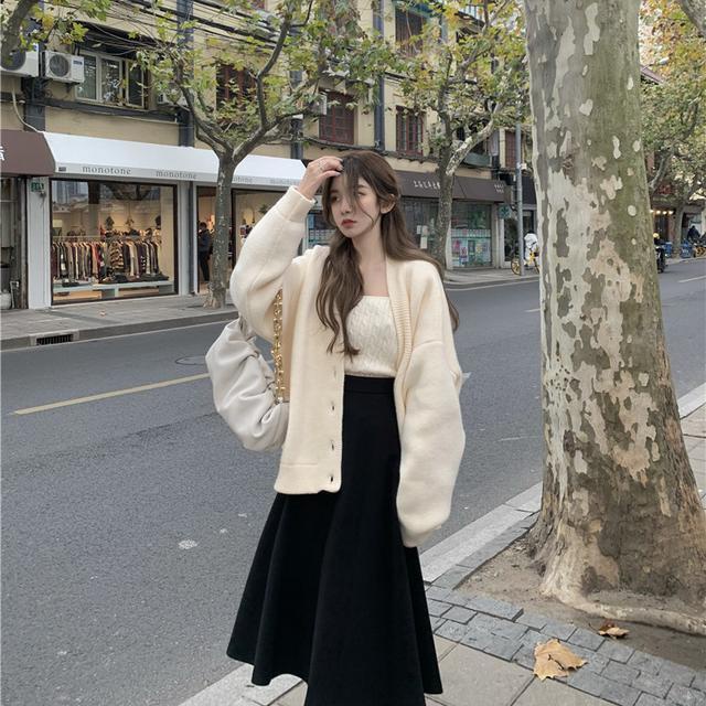 Set Áo Khoác Cardigan Dệt Kim Dày Dặn + Áo Ống + Chân Váy Chữ A Lưng Cao Phong Cách Retro