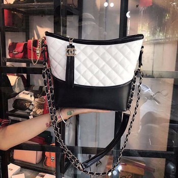 Túi Ngọc Trinh Cỡ Vừa (20x15) | BigBuy360 - bigbuy360.vn