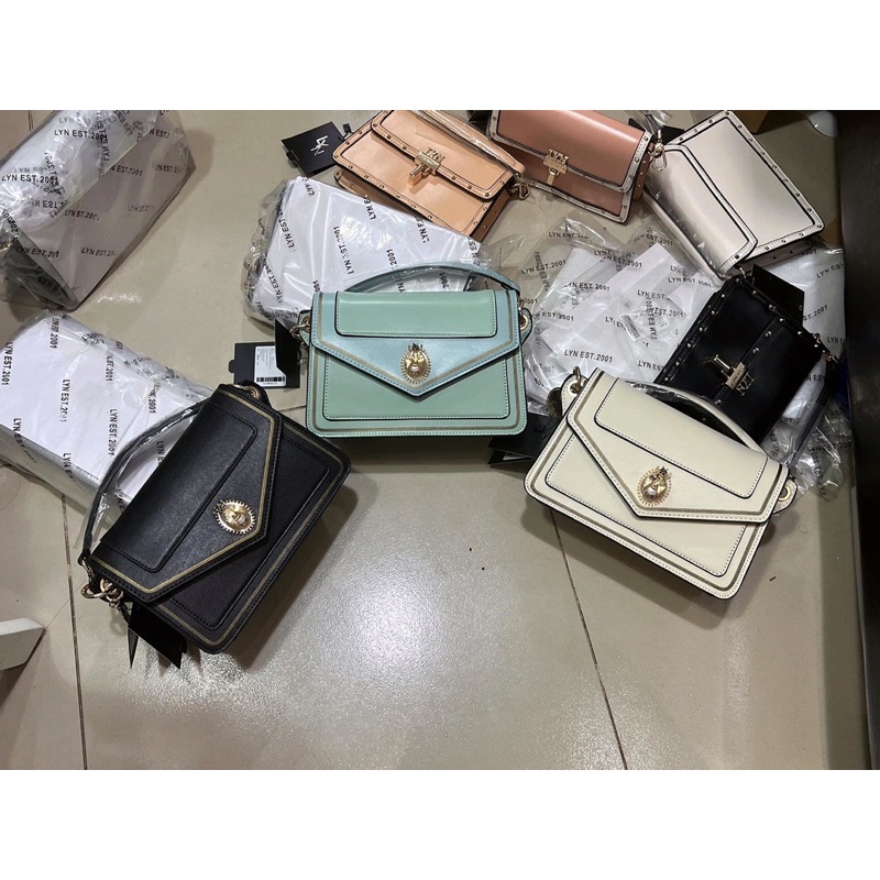 Túi L.Y.N quai mẫu mới kèm dây đeo chéo sz 20cm ( ib shop chọn màu)