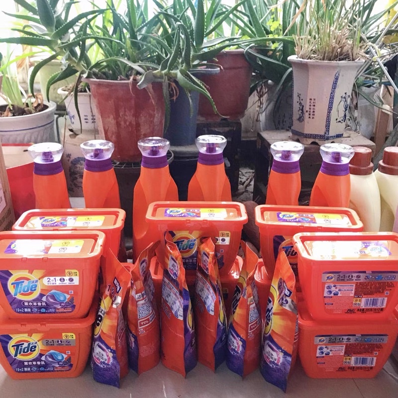 Nước giặt xả TIDE 1800ml oải hương cực kỳ thơm, kháng khuẩn ẩm, giữ màu tươi mới, ít nhăn