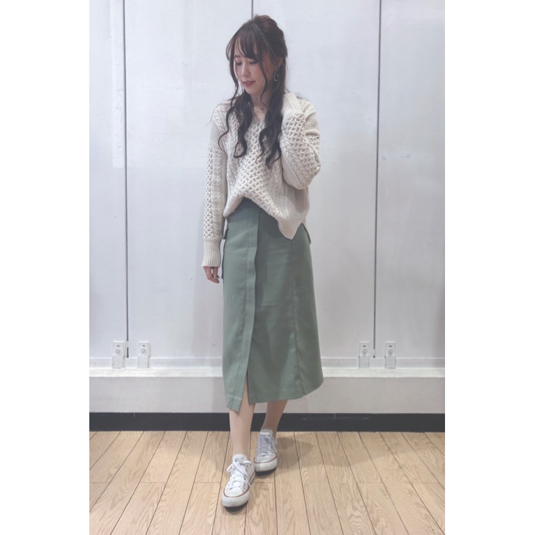 Chân váy dạ bút chì túi ốp cá tính mà duyên dáng của GU - Nhật