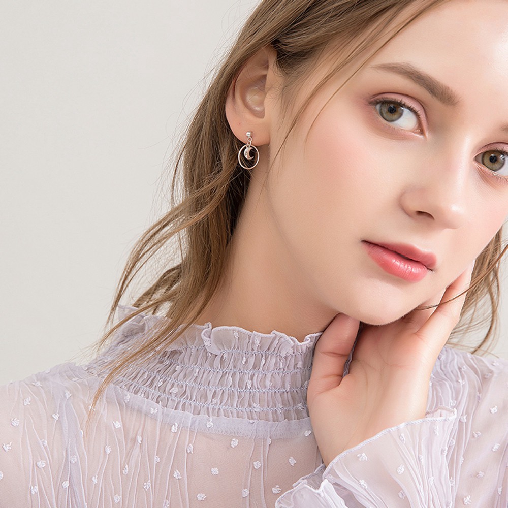 Hoa tai hình tròn thiết kế mặt trăng xinh xắn phong cách Hàn Quốc