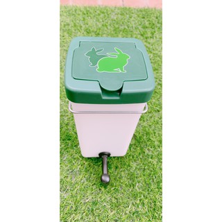 Bình Nước Vuông 1 lít Hà Lan cho thỏ