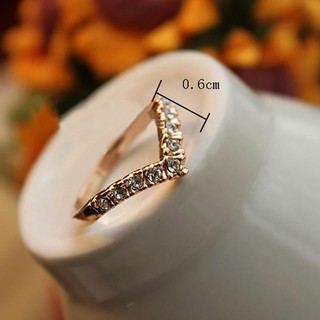 Nhẫn Đính Đá Hồng Thiết Kế Độc Đáo