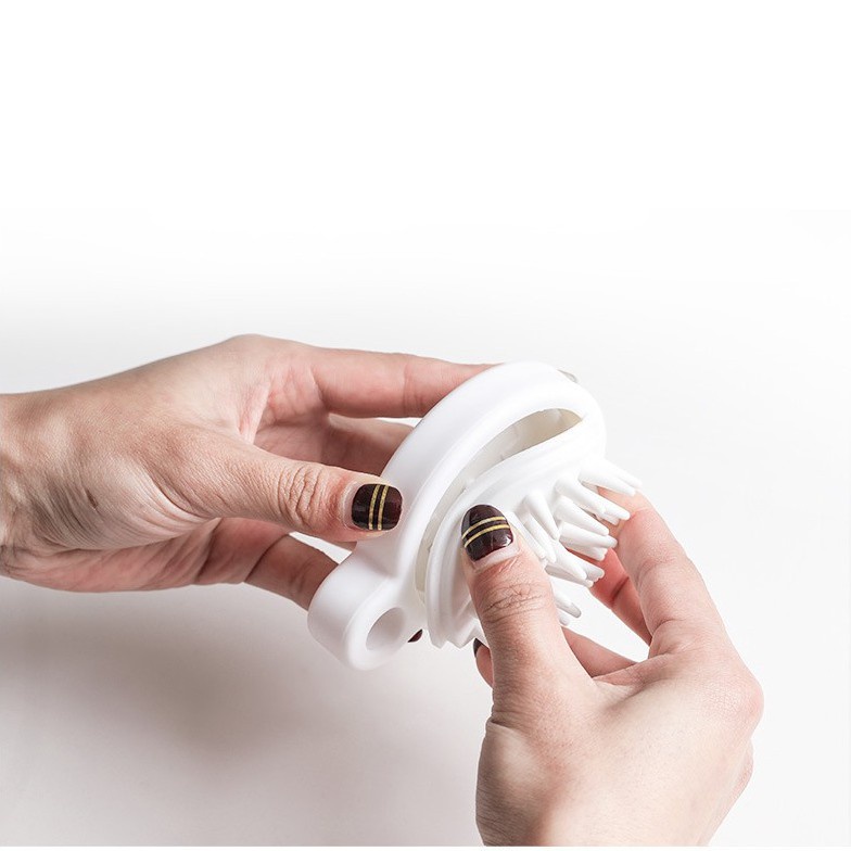 Bàn Chải Mát Xa Da Đầu Bằng Silicone Chống Gàu Màu Trắng
