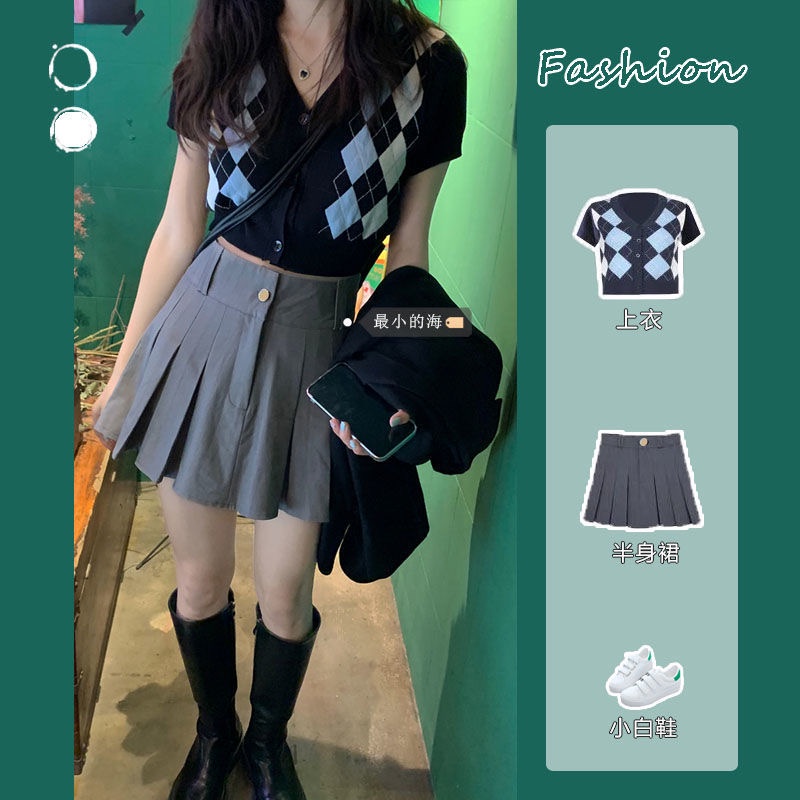 Set áo croptop len chân váy xếp li hot hit giá rẻ ảnh thật ib SET10