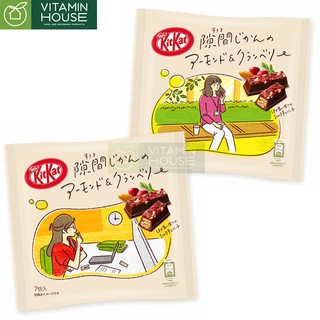 Bánh KitKat hạnh nhân