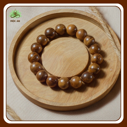 Vòng tay gỗ bách xanh thơm ngọt nhẹ nhàng thu hút tài lộc