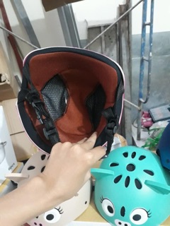 Nón bảo hiểm trẻ em cbo 2 cai!