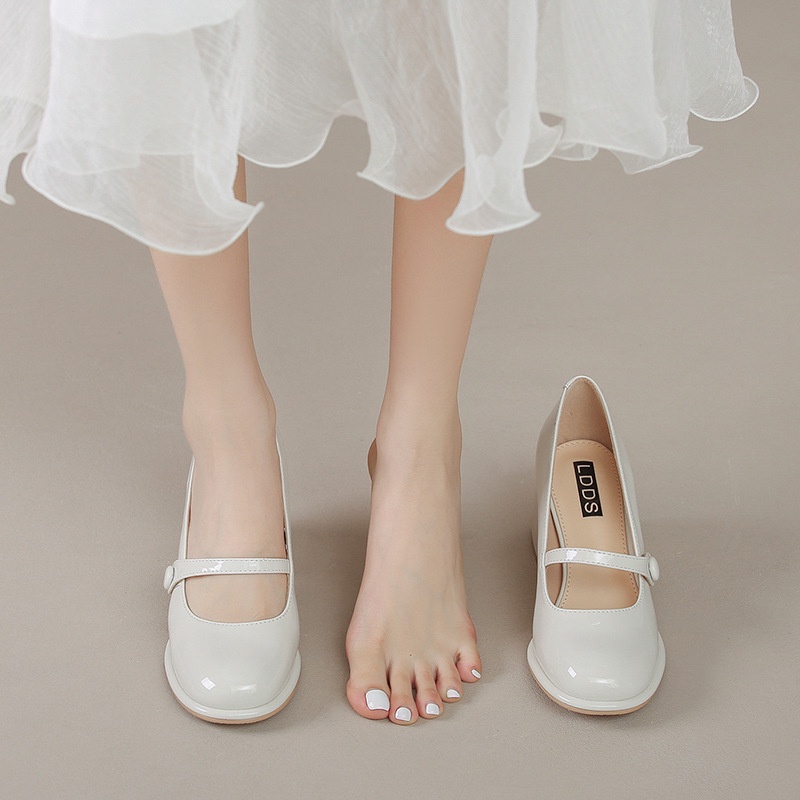 Giày cao gót IELGY miệng nông màu trắng phù hợp với mọi phong cách