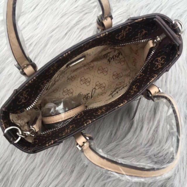 Túi Guess tote Mini Da sần, Hàng xuất Dư Auth