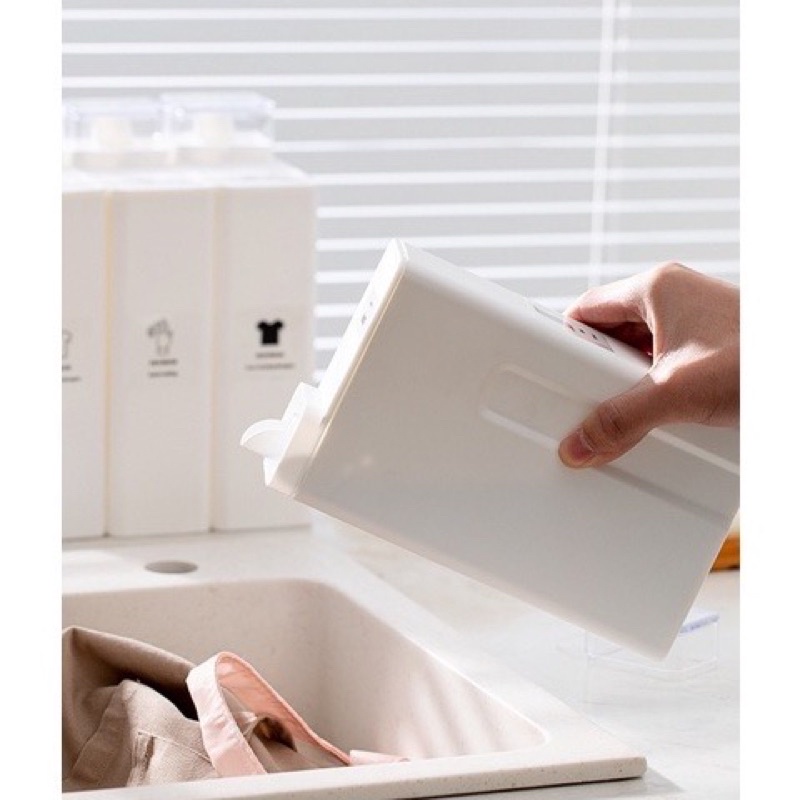 Chai đựng nước giặt / nước xả / nước tẩy quần áo dung tích lớn 1000ml sử dụng nhiều lần