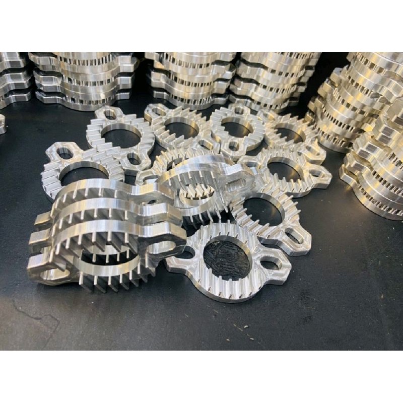 Bát cổ pô nhôm  CNC cứng cáp, không gỉ. gắn cổ 27 và 32ly không cho cổ cảm biến ( winer raider fi...)