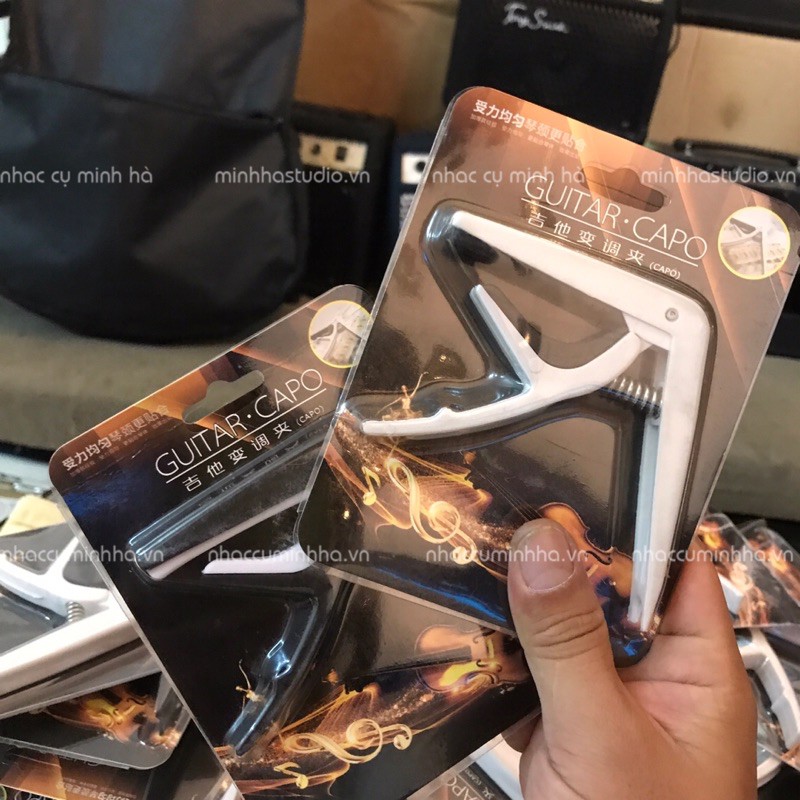 Capo cho đàn Guitar