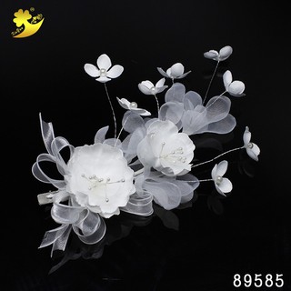 Ốp hoa voan cài tóc cô dâu
