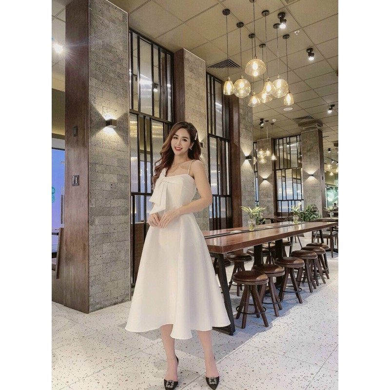 ĐẦM XOÈ NƠ CHÉO NGỰC  ( ảnh và video thật 1000% )