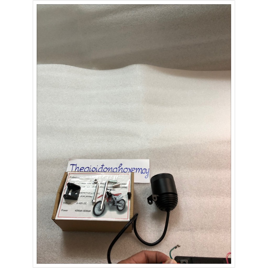 Đèn led trợ sáng l4 xám F1 T6 tặng kèm bát, nút công tắc