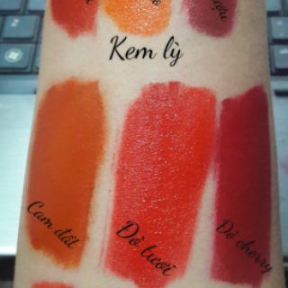 Son Kem Galaxy Siêu Lì Mịn Môi