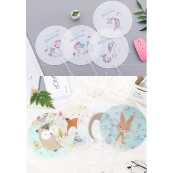Q1 Quạt nhựa cầm tay quạt cute thần tượng cute dễ thương idol