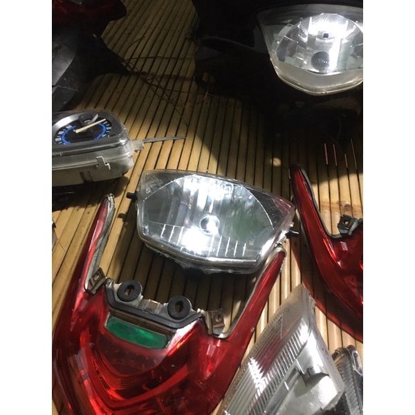 Đèn hậu xe novo lx