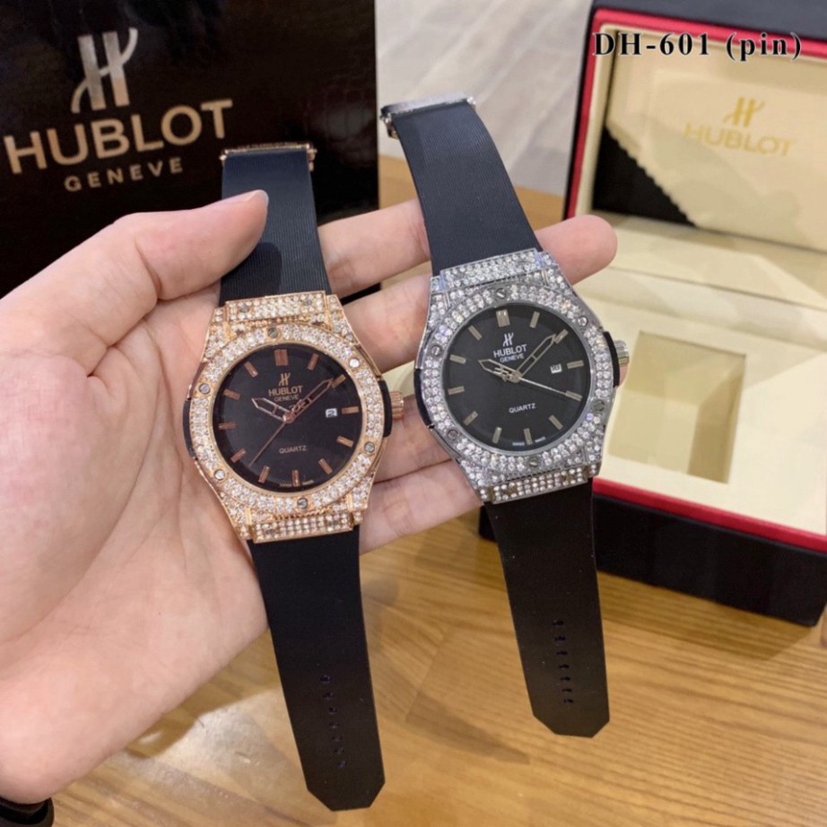 Đồng hồ nữ Hublot mặt tròn đính viền đá dây cao su thơm vani cao cấp DHN601 - Shop6906