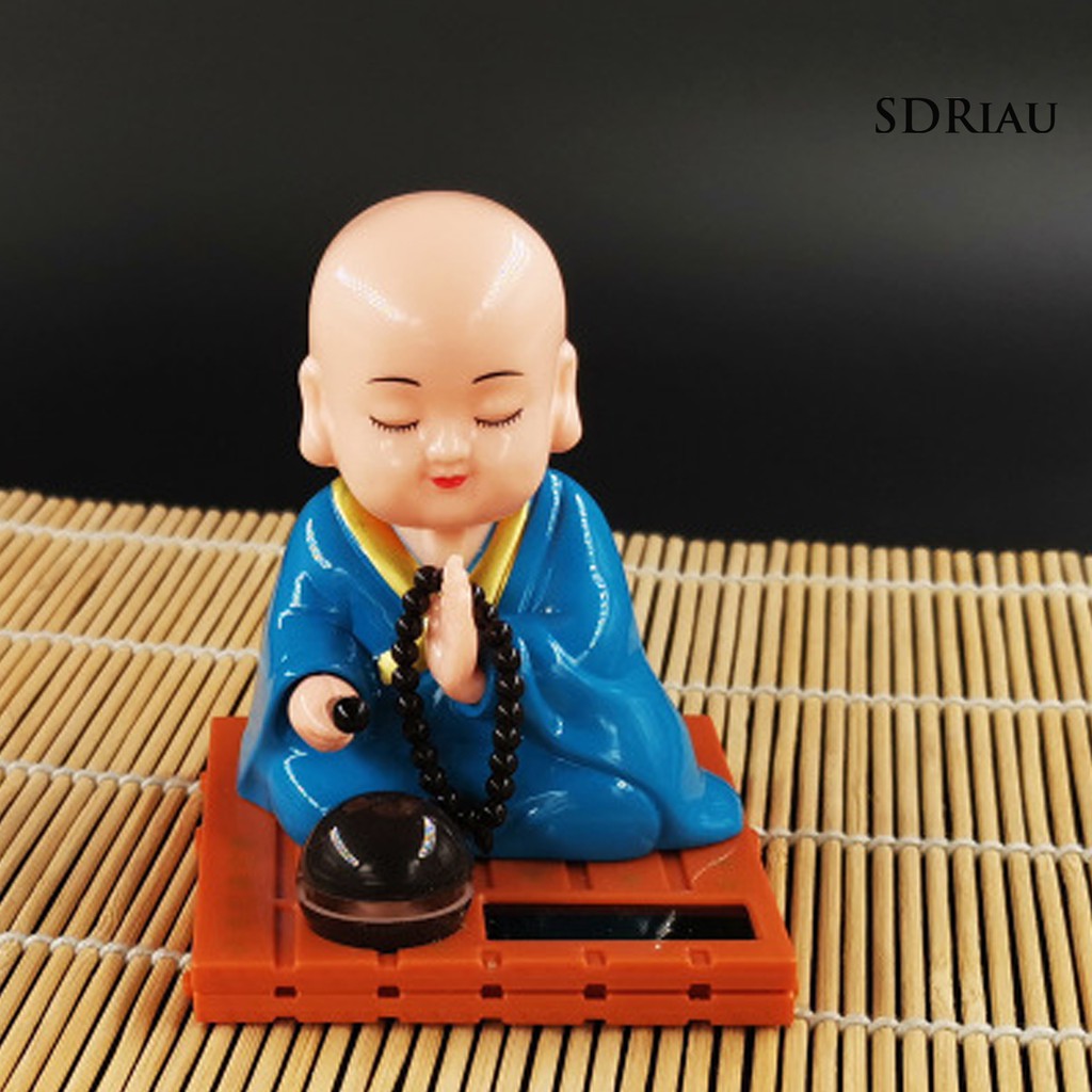 Tượng chú tiểu lắc đầu chạy bằng năng lượng mặt trời độc đáo dùng trang trí