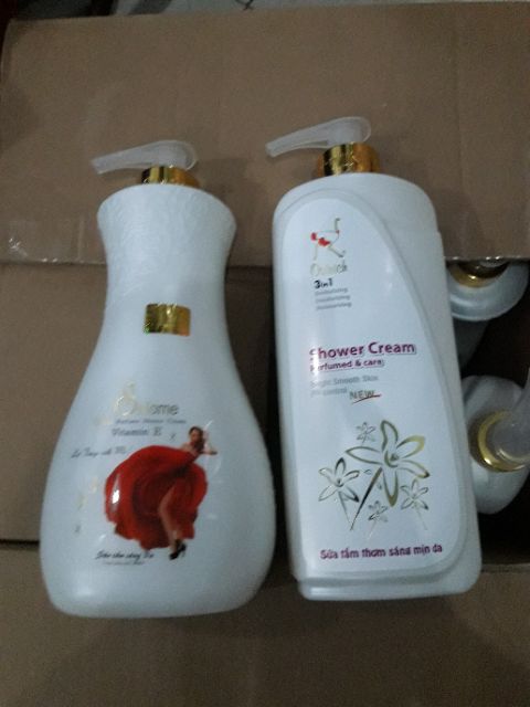 Sữa tắm Salome Ostrich 900ml hương thơm dịu và bền sản phẩm của công ty Song Sanh | BigBuy360 - bigbuy360.vn