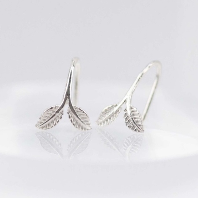 Khuyên Kẹp Vành Tai Bạc Ta CaoBac Jewellery Cho Nữ Hình Đuôi Cá Dáng Móc Không Đính Đá