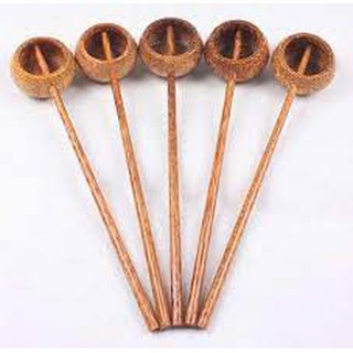 Gáo múc rượu bằng gỗ dừa an toàn, tiện lợi, đẹp mắt