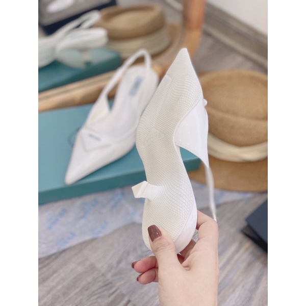 Sandal bít mũi nhọn Pra.da