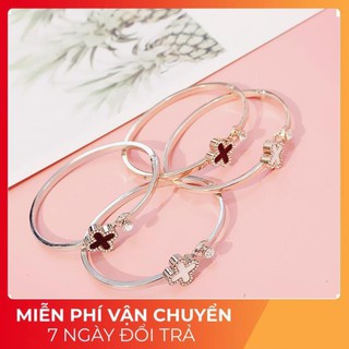 Vòng tay hoa lưới nữ tính si vàng VT005