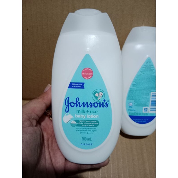 Sữa dưỡng ẩm chứa sữa gạo Johnson's Baby Lotion Milk Rice 200ml